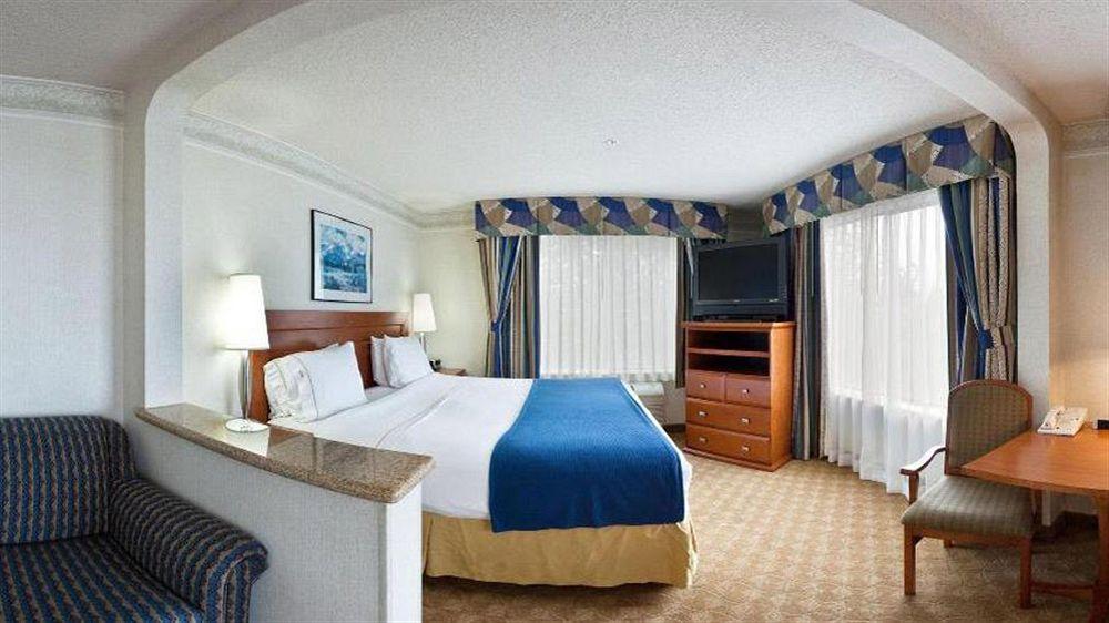 Holiday Inn Express & Suites Tacoma By Ihg מראה חיצוני תמונה