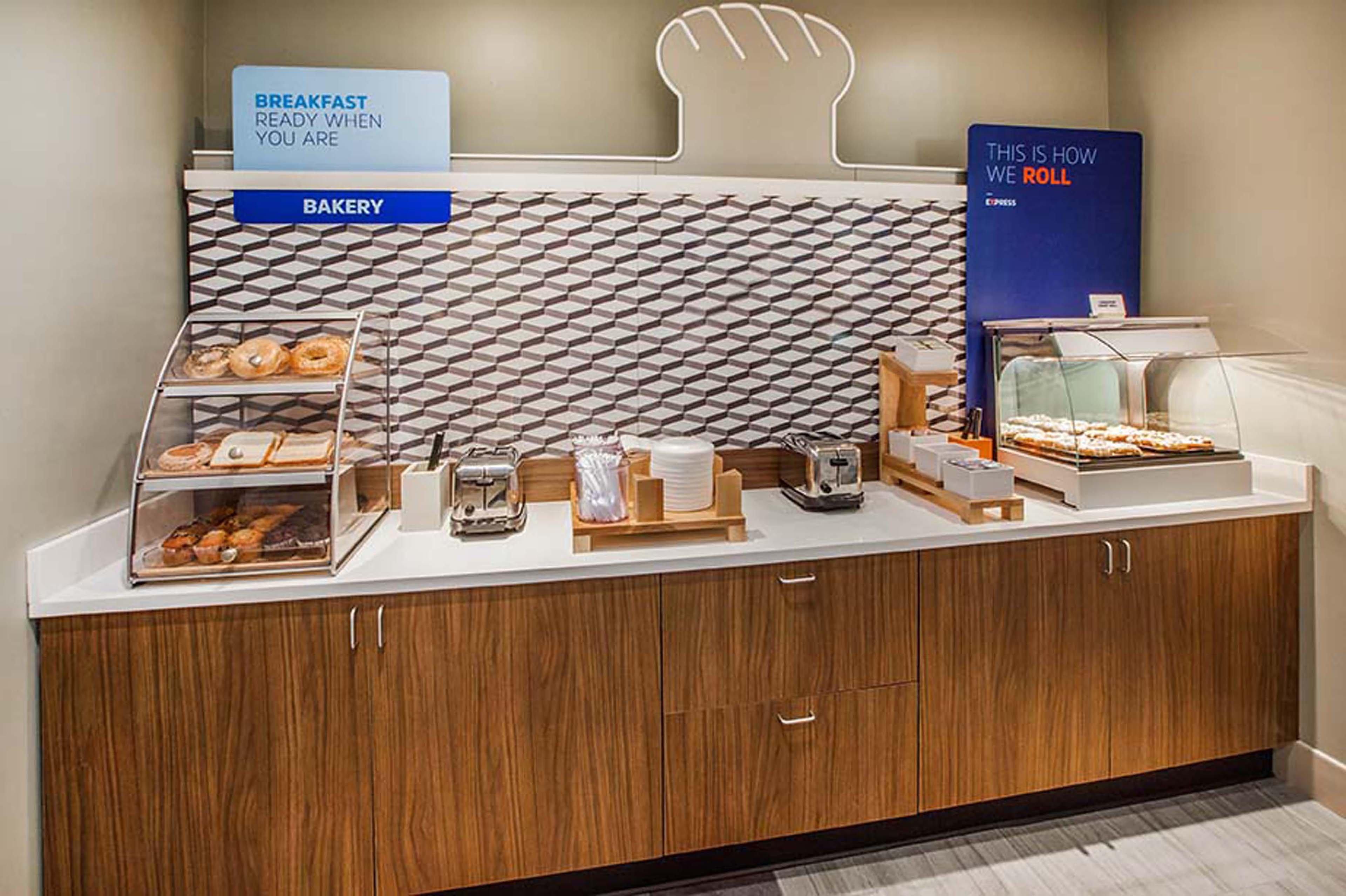Holiday Inn Express & Suites Tacoma By Ihg מראה חיצוני תמונה